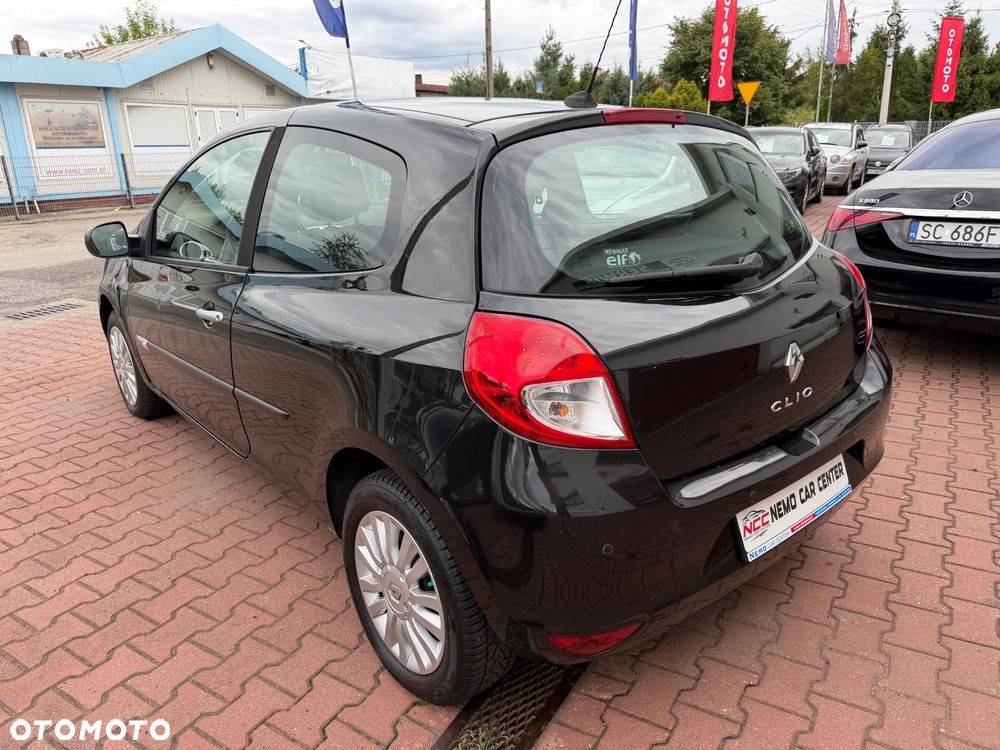 Renault Clio 1.2 16V Tech Run - 8