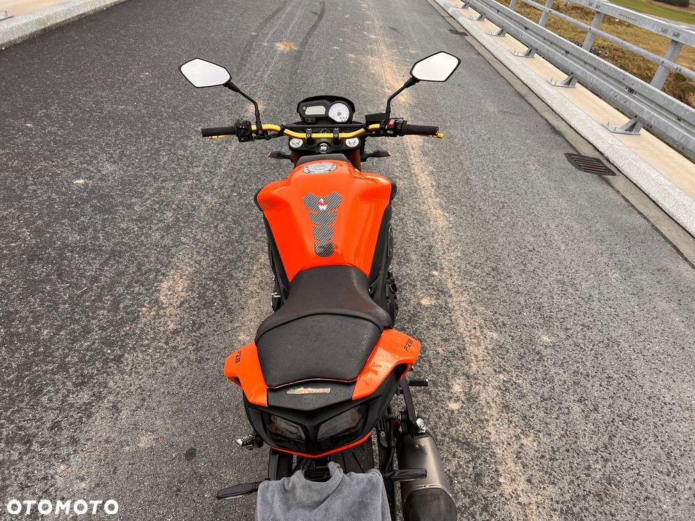 Yamaha FZ8 - 6
