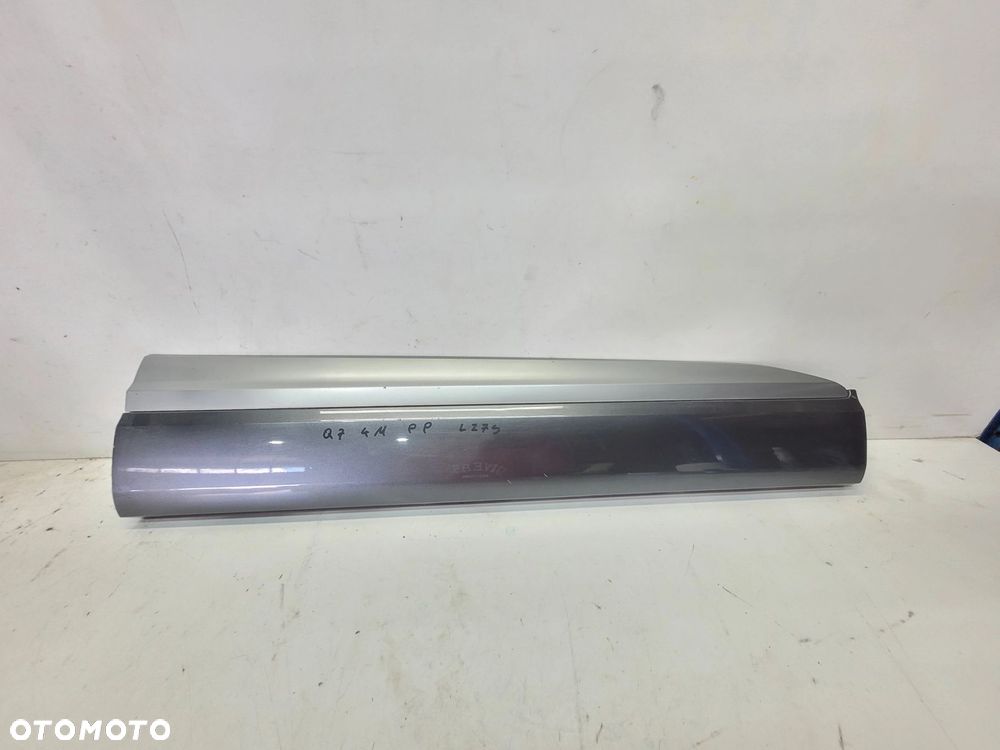 LISTWA DOLNA DRZWI PRAWY PRZÓD AUDI Q7 4M 4M0853960B LZ7S - 1