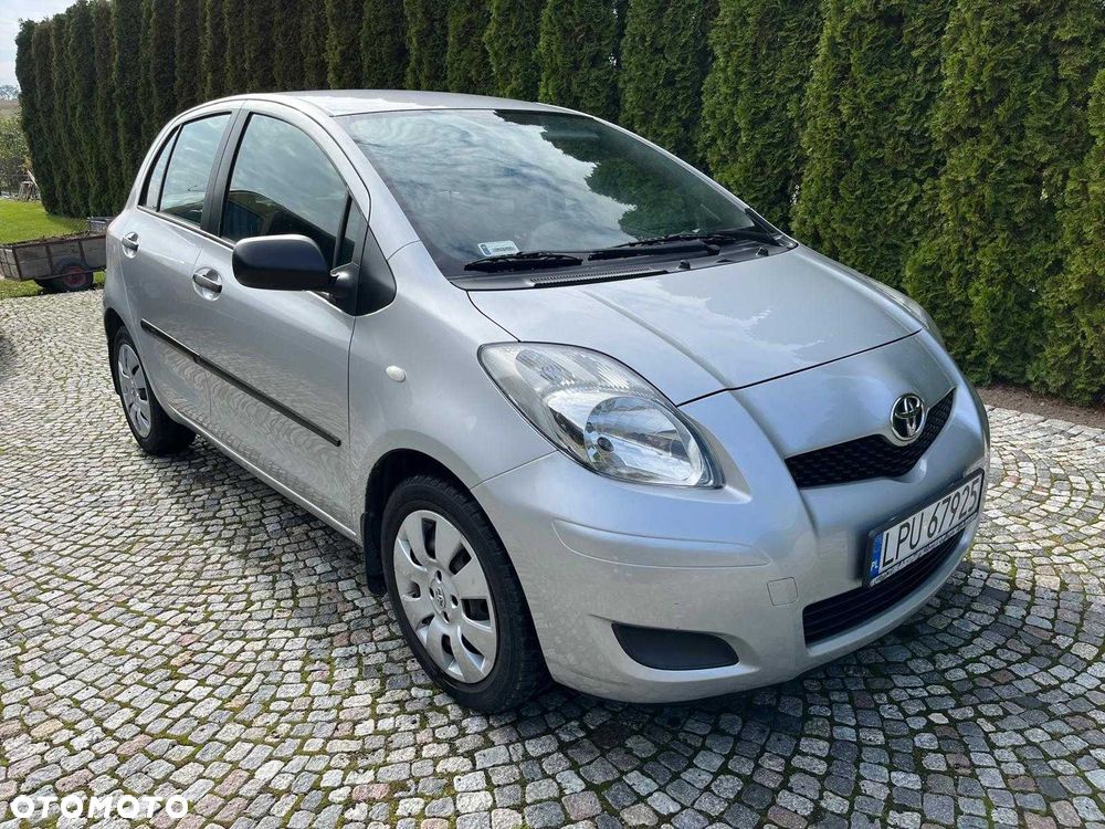 Toyota Yaris - 1