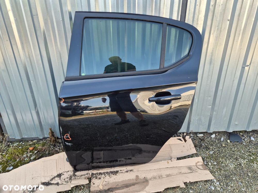 DRZWI LEWY TYŁ OPEL CORSA E   5 Drzwi    Uszkodzone - 16