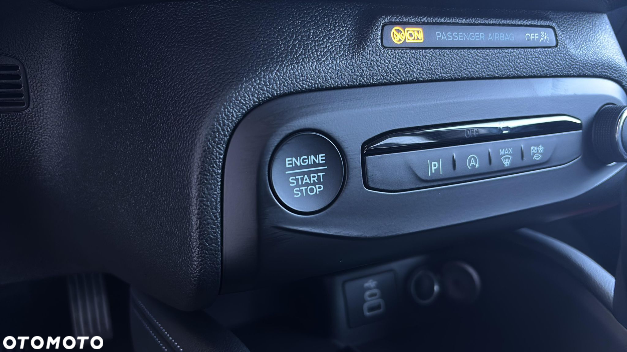 Ford Focus 1.0 EcoBoost mHEV Active X - 24