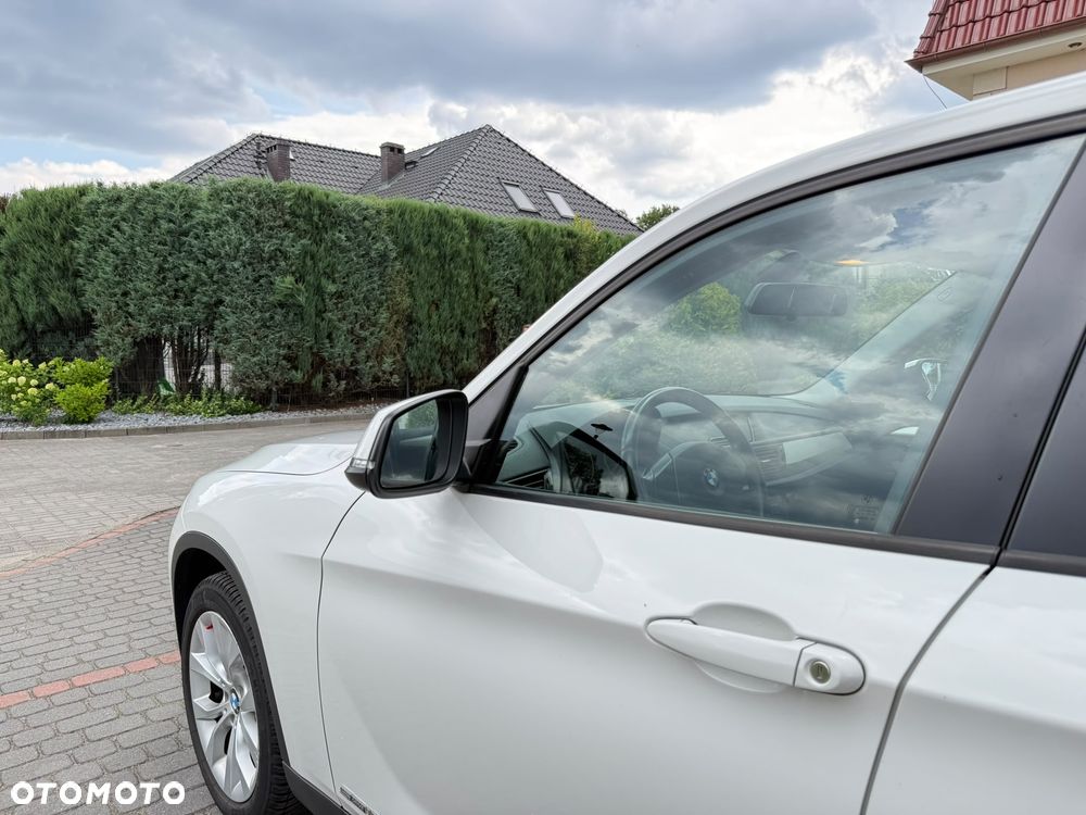 BMW X1 sDrive16d - 11