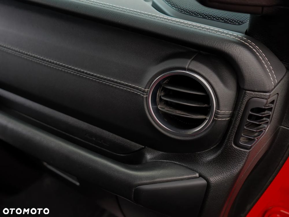 Jeep Wrangler - 23