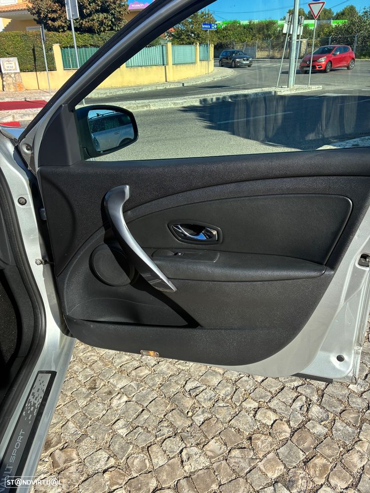 Renault Mégane Sport Tourer 1.5 dCi GT Line - 29