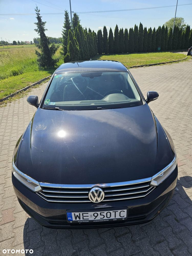 Volkswagen Passat - 5