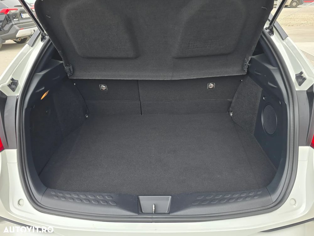 Toyota C-HR 2.0 HSD 184 CP 4x2 CVT Classy - 18