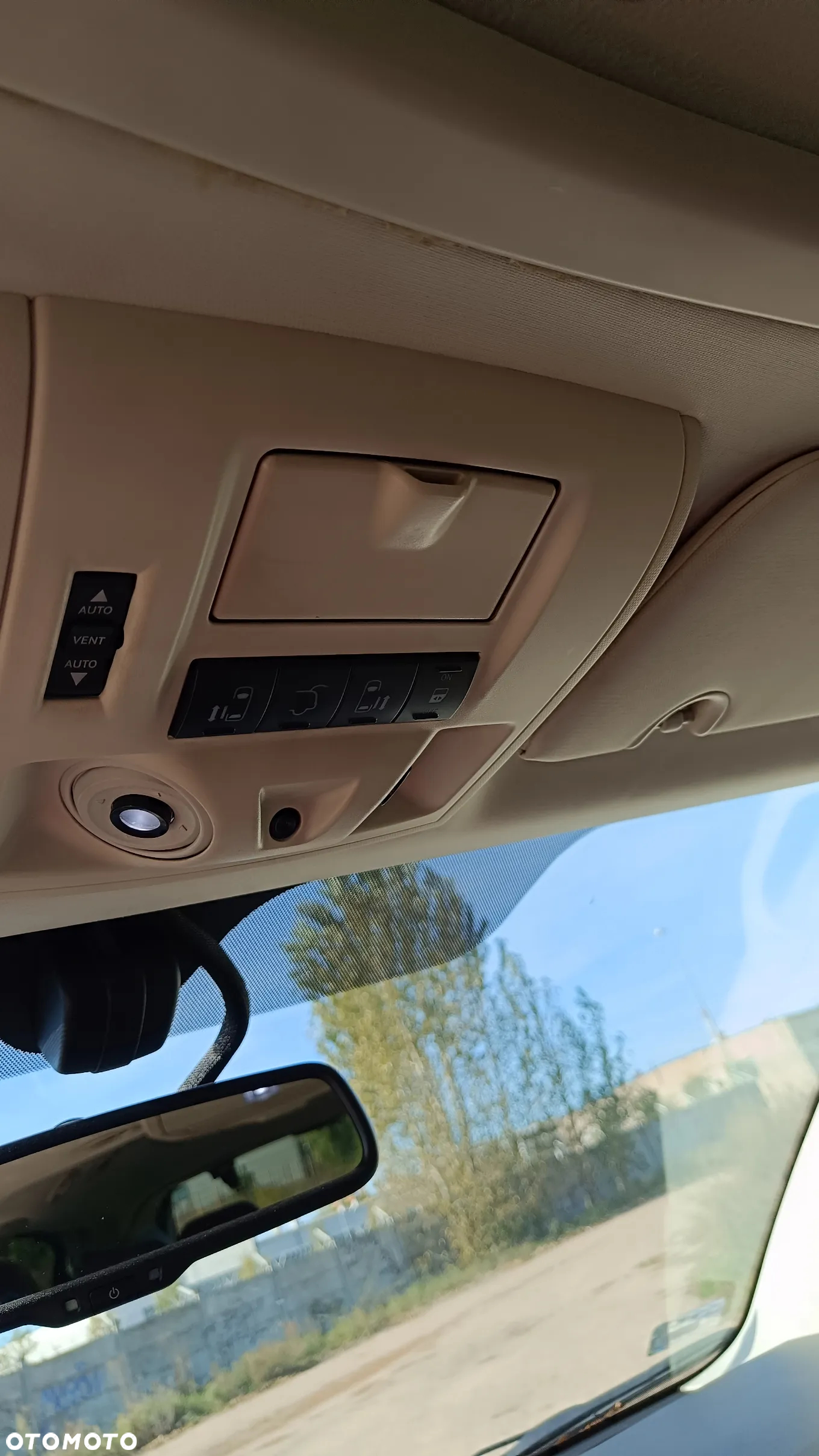 Chrysler Grand Voyager 2.8 CRD Limited - 11