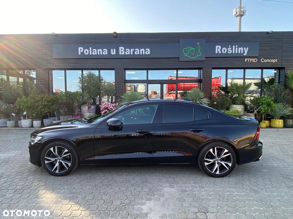 Volvo S60 T4 R-Design - 3