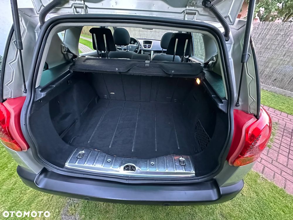 Peugeot 207 1.6 VTi Premium - 11