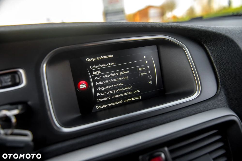 Volvo V40 D2 Momentum - 35