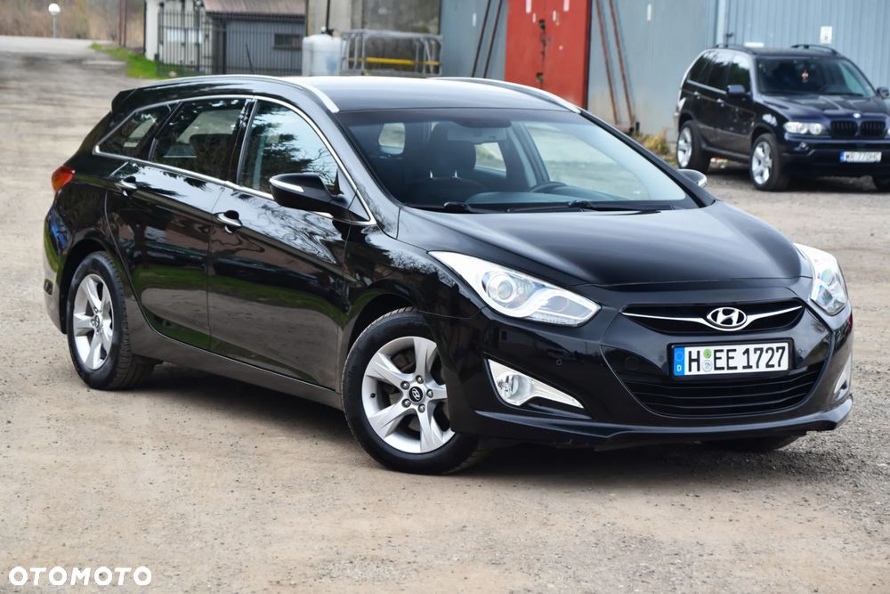 Hyundai i40 i40cw 1.7 CRDi Fifa World Cup Edition - 32