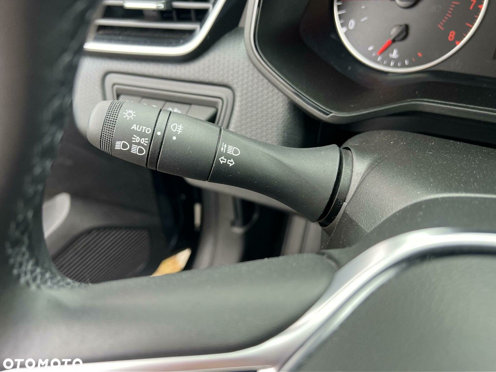 Renault Clio - 21
