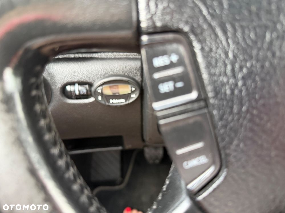 Volkswagen Passat 1.8 5V Turbo Comfortline - 30