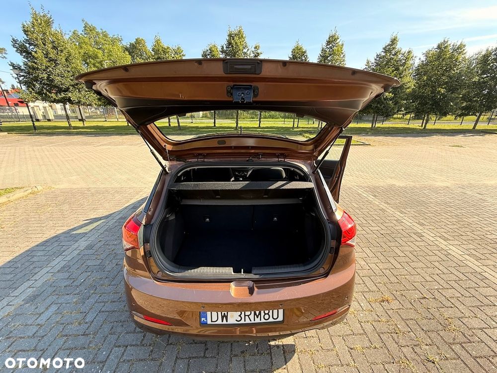 Hyundai i20 1.2 YES - 8