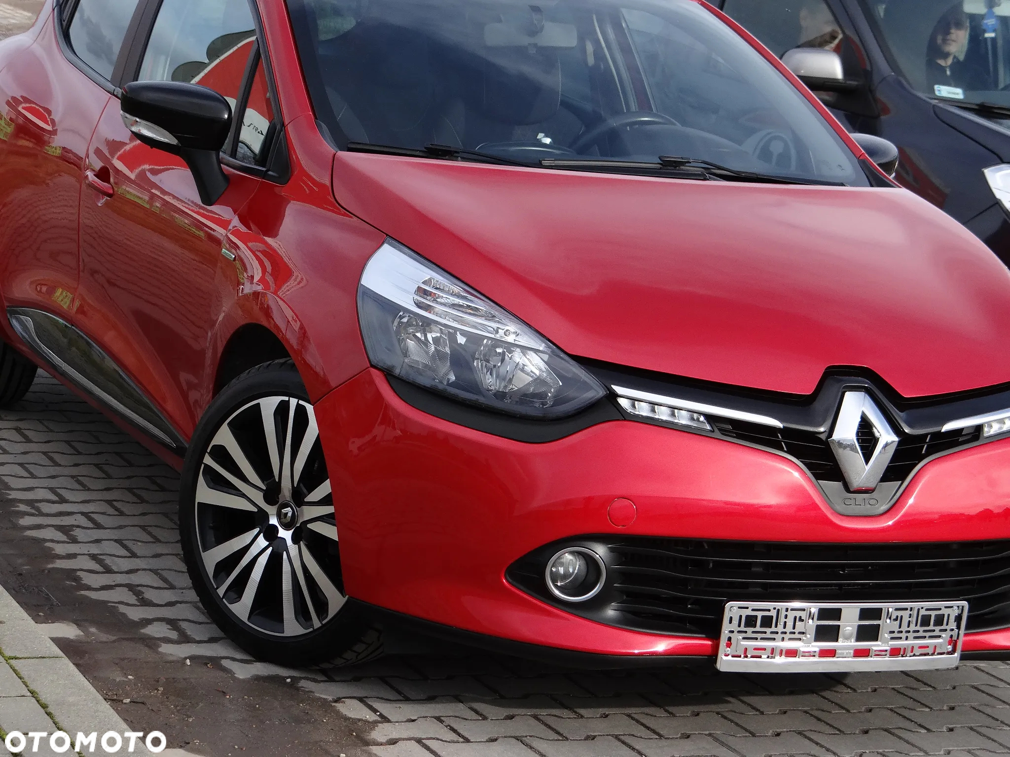 Renault Clio - 18