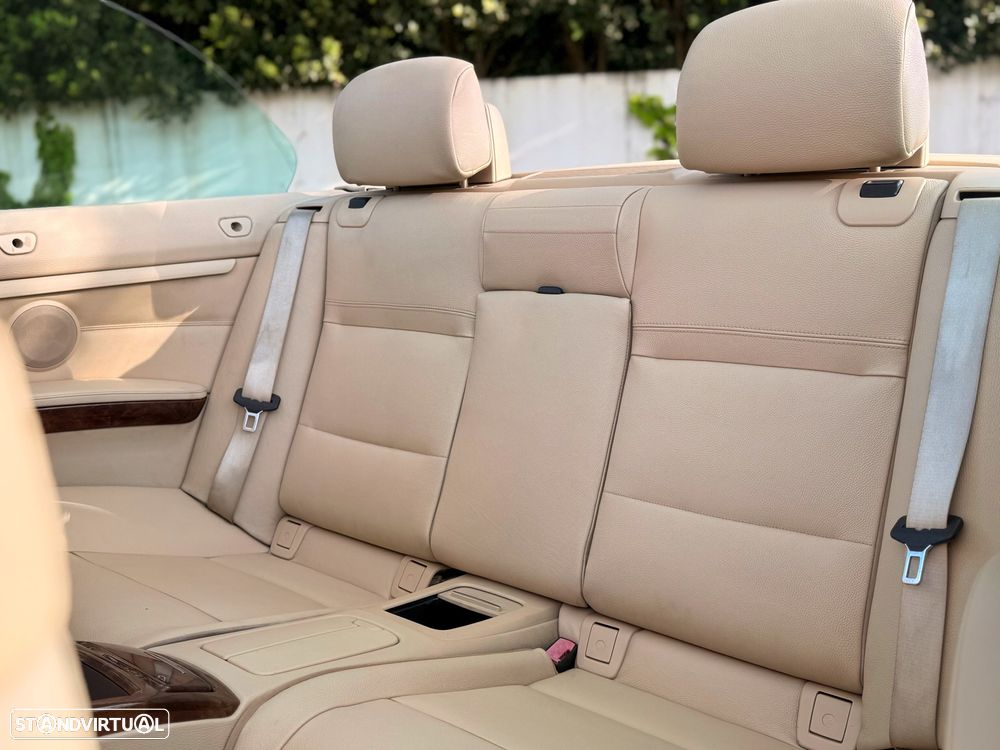 BMW 320 d Cabrio Auto - 13