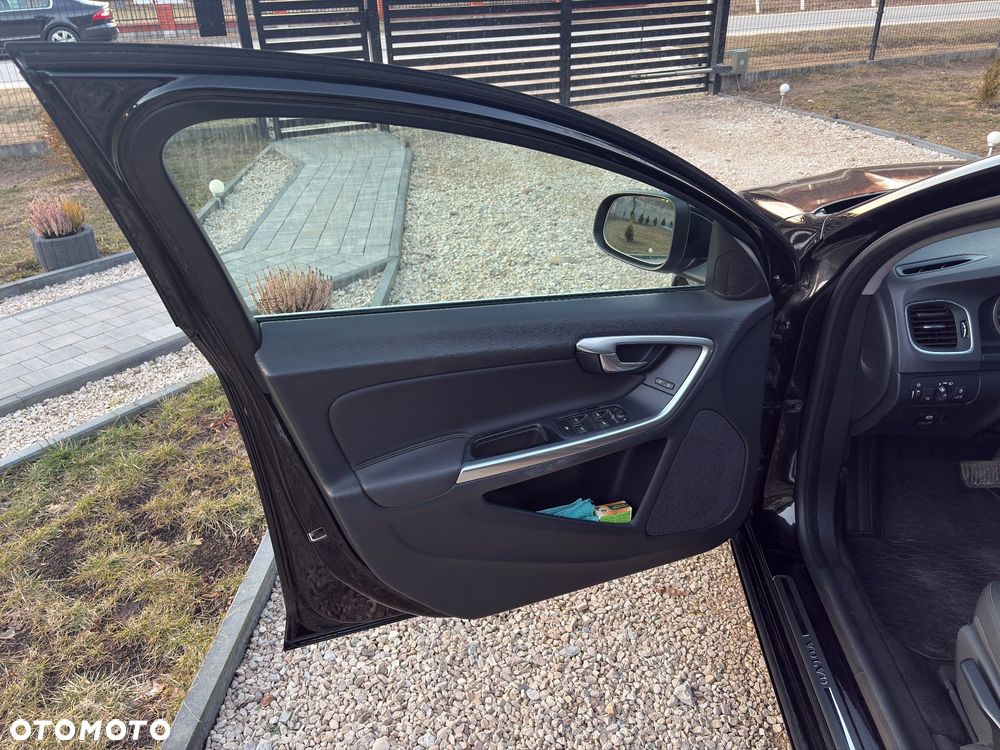 Volvo V60 - 13