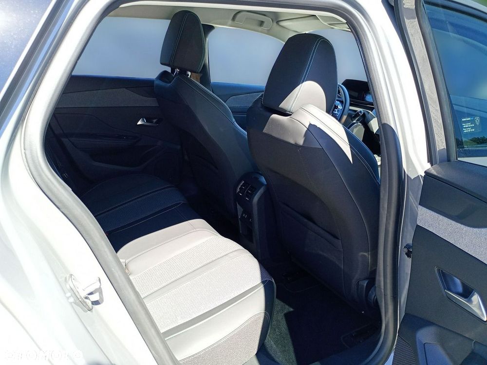 Peugeot 308 1.5 BlueHDi Allure Pack S&S EAT8 - 29