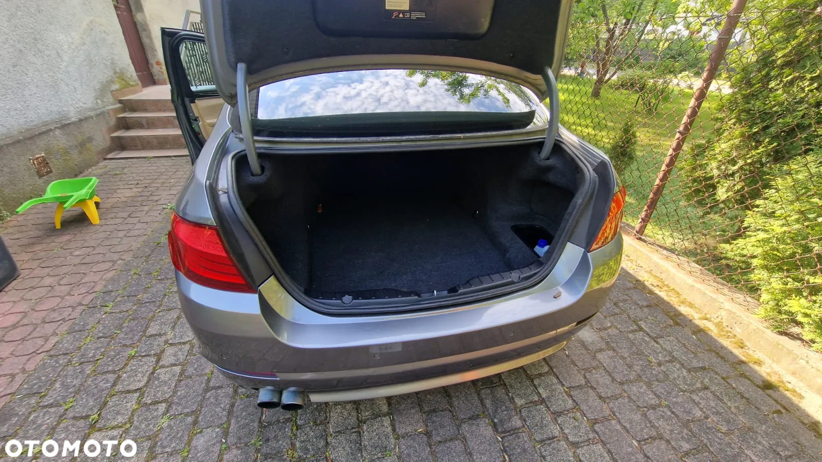 BMW Seria 5 528i - 7