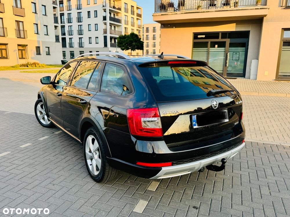 Skoda Octavia 2.0 TDI SCR 4x4 Ambition DSG - 5