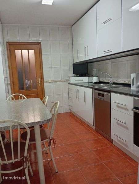 Apartamento T3 com terraço. - Grande imagem: 2/10