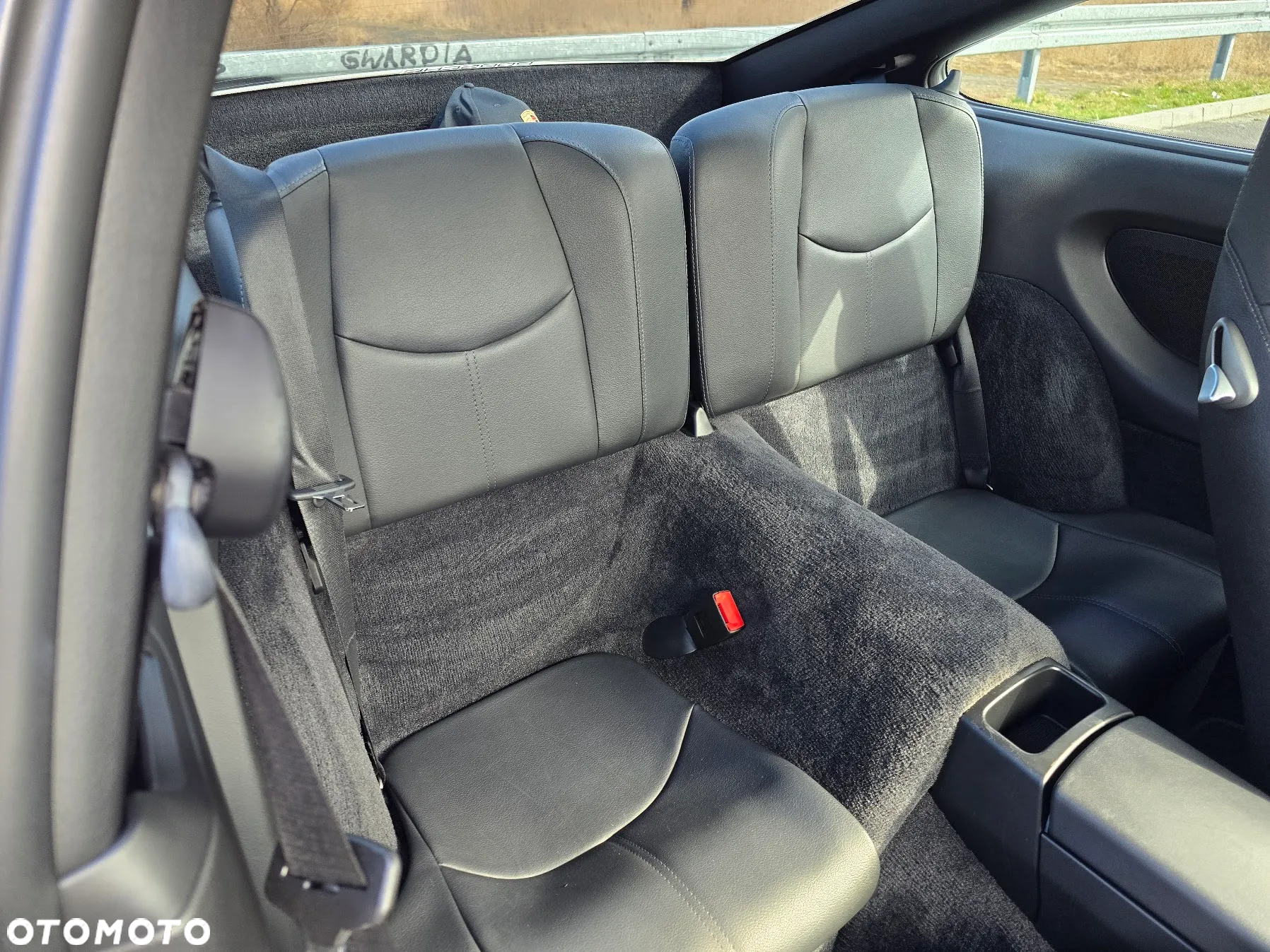 Porsche 911 Carrera 4 S Tiptronic - 18