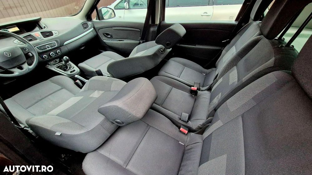 Renault Scenic - 5