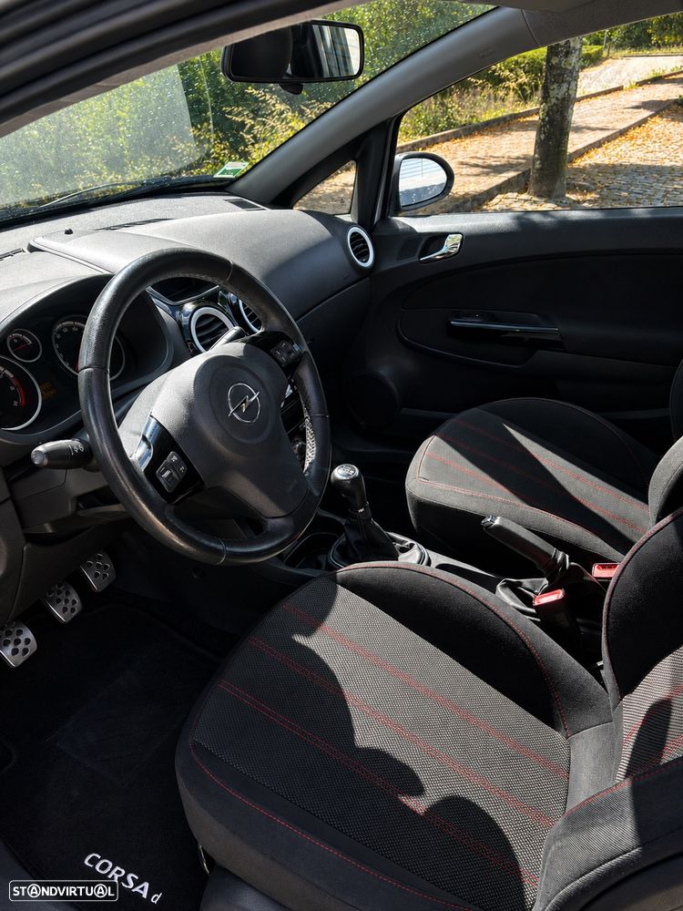 Opel Corsa 1.2 Black Edition - 10