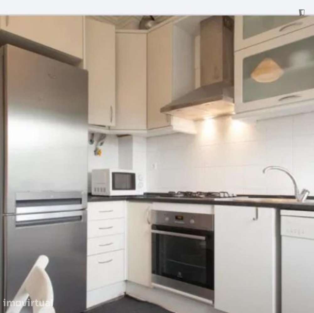 Quarto - localizado em Lumiar Lisbon - Grande imagem: 2/6
