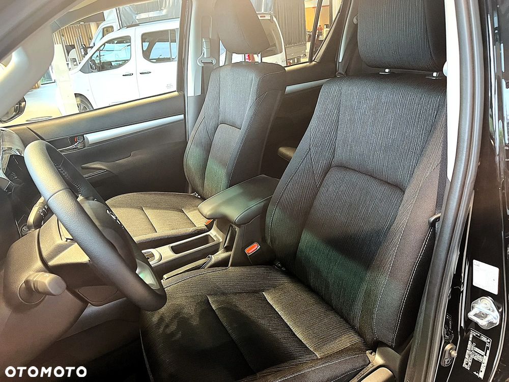 Toyota Hilux 2.8 D-4D mHEV Double Cab Active 4x4 - 11