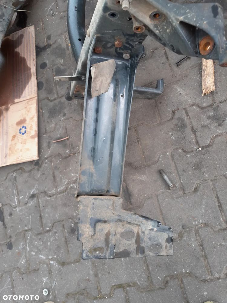 Zawieszenie przód Iveco Daily 15r - 6