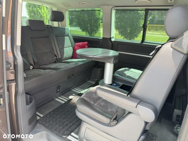 Volkswagen Multivan - 18