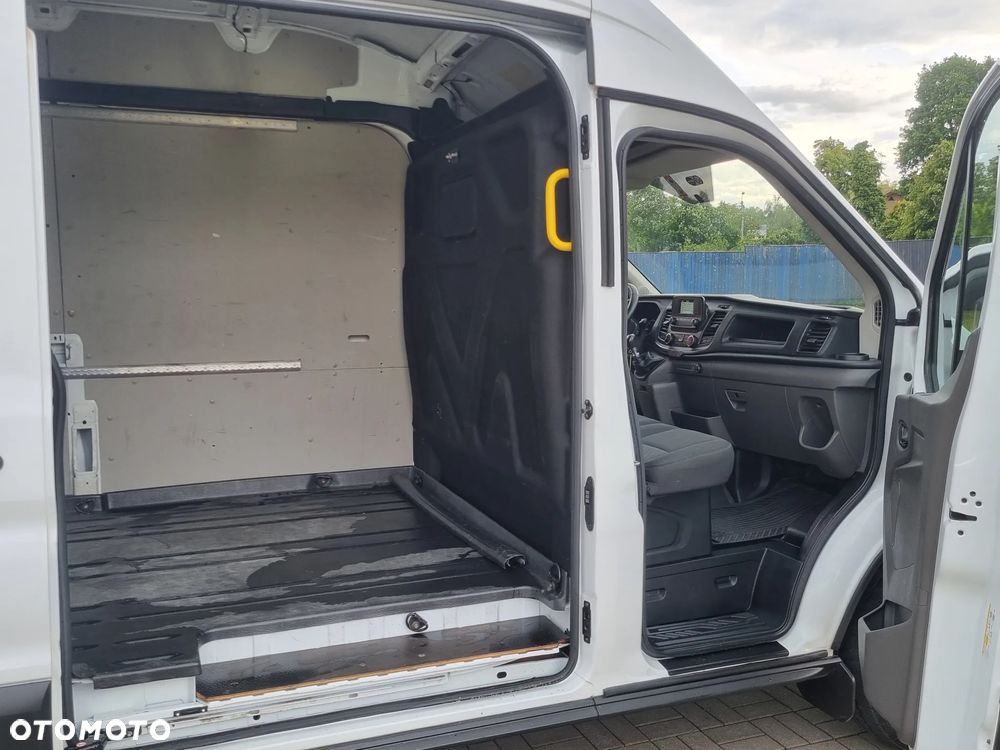 Ford Transit - 13