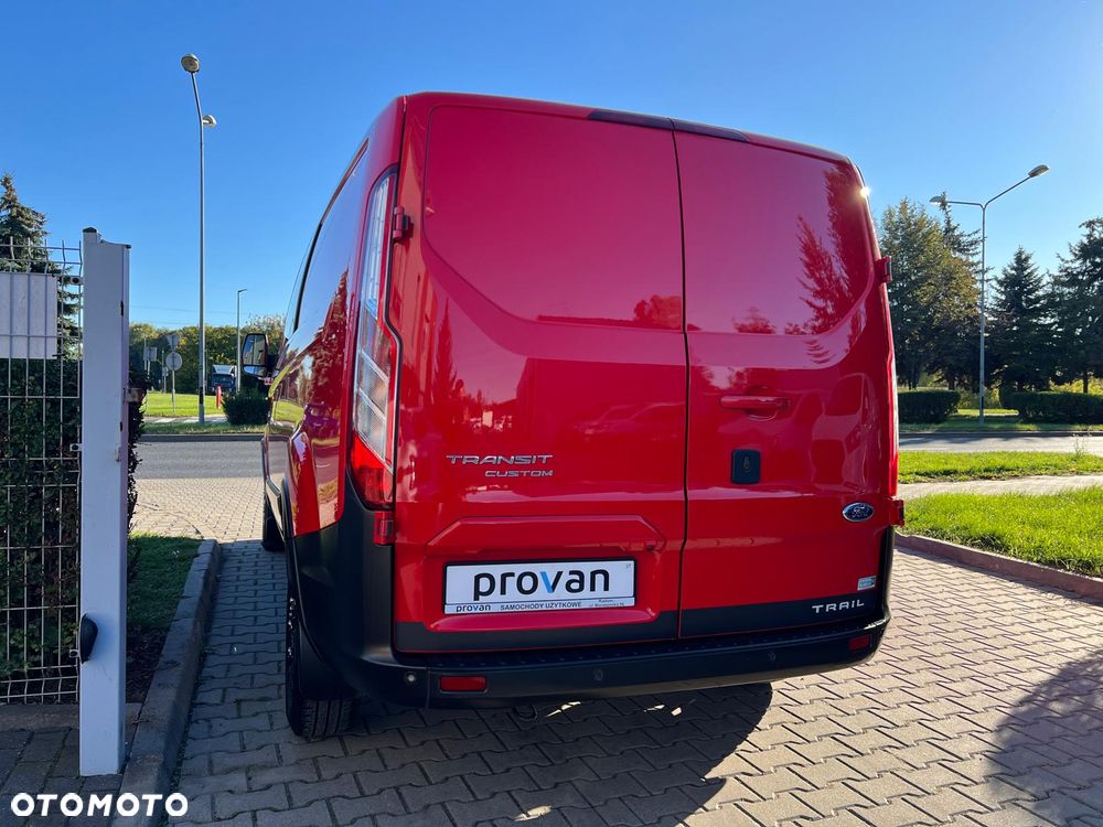 Ford TRANSIT CUSTOM TRAIL 2,0 TDCI 130KM L2 DŁUGI BRYGADÓWKA - 24