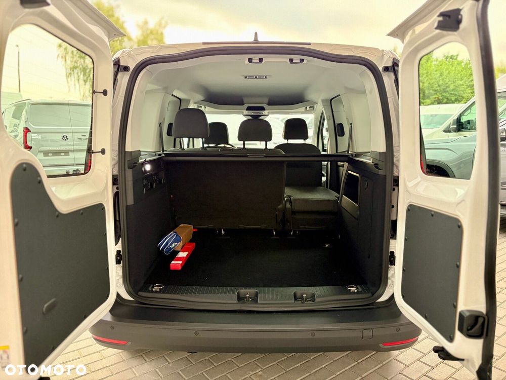 Volkswagen Caddy silnik: 2,0 l TDI EU6 SCR 75 kW skrzynia biegów: manualna 6 -biegowa rozstaw osi: 2755 mm - 16