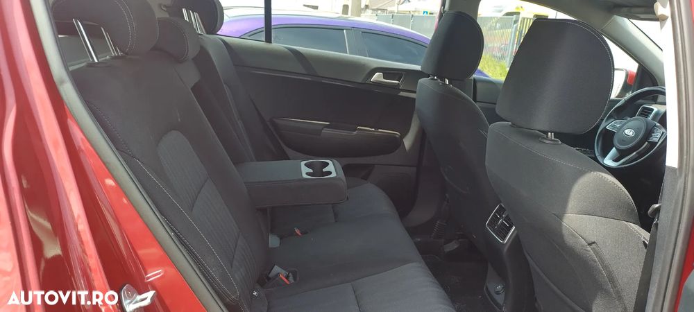 Kia Sportage 1.6 CRDI 2WD Eco-Dynamics+ (48V M-H) Spirit - 9