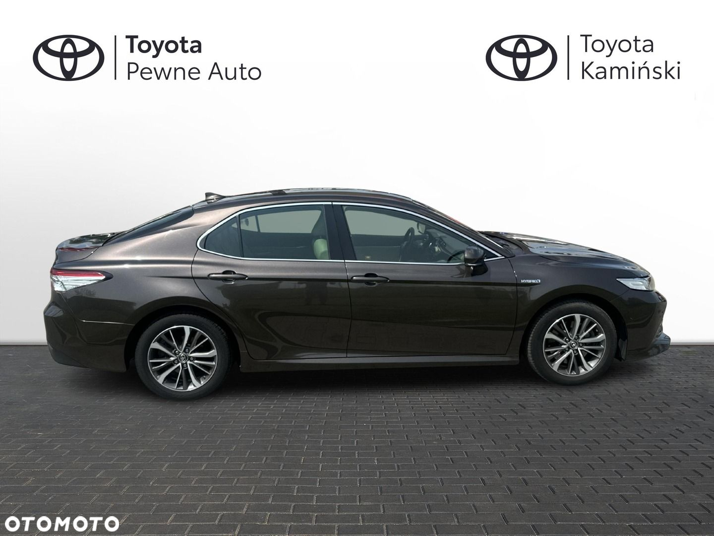 Toyota Camry - 6