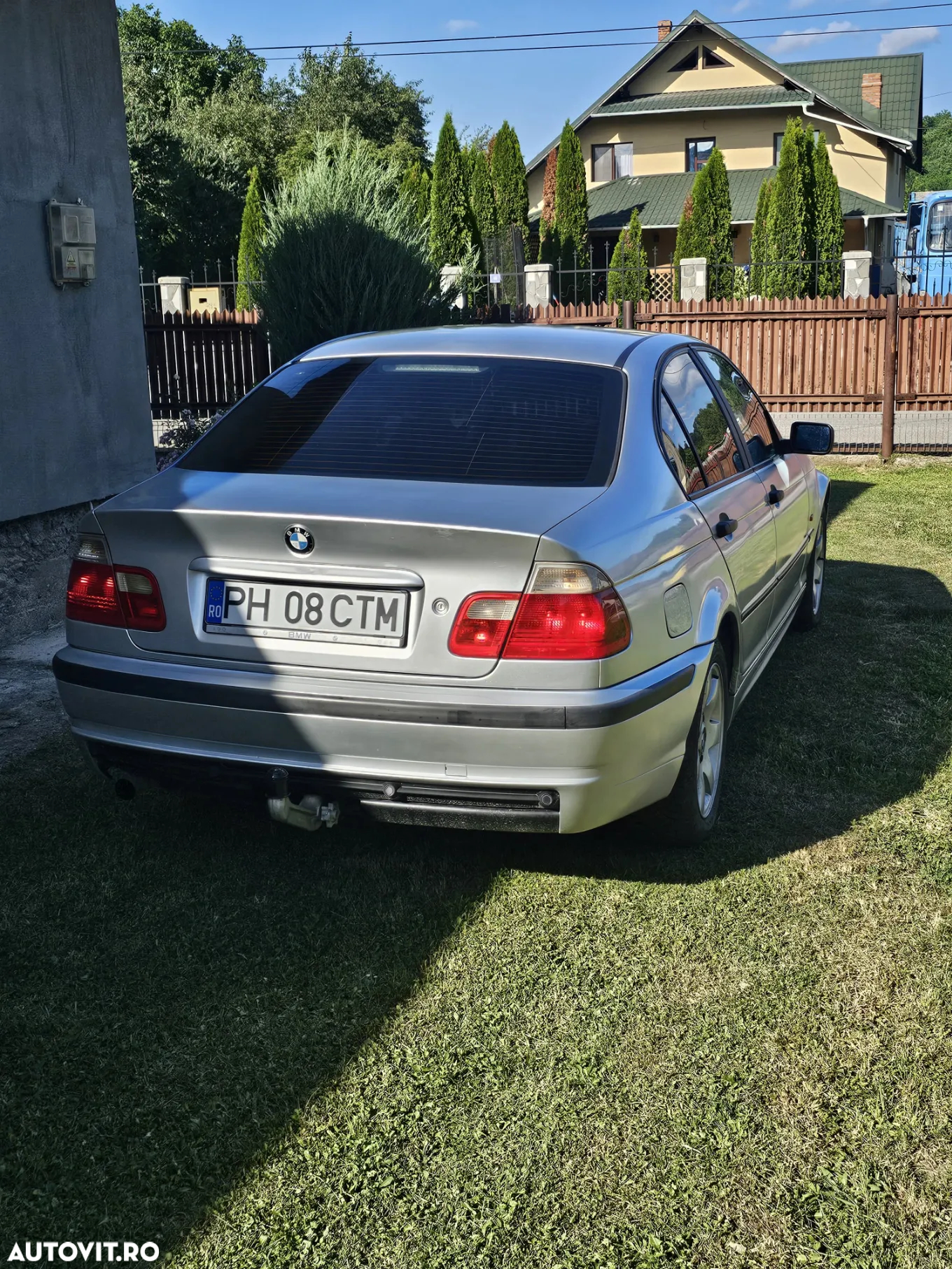 BMW Seria 3 318i - 10
