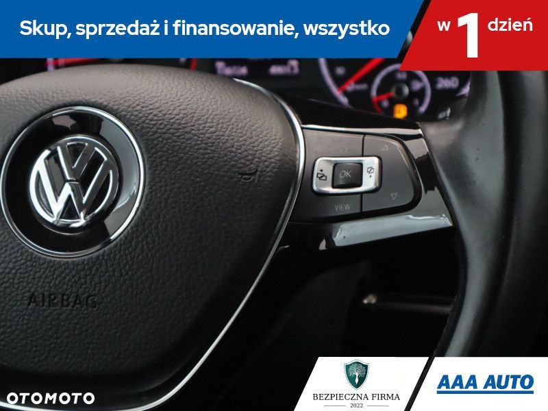 Volkswagen Polo - 18