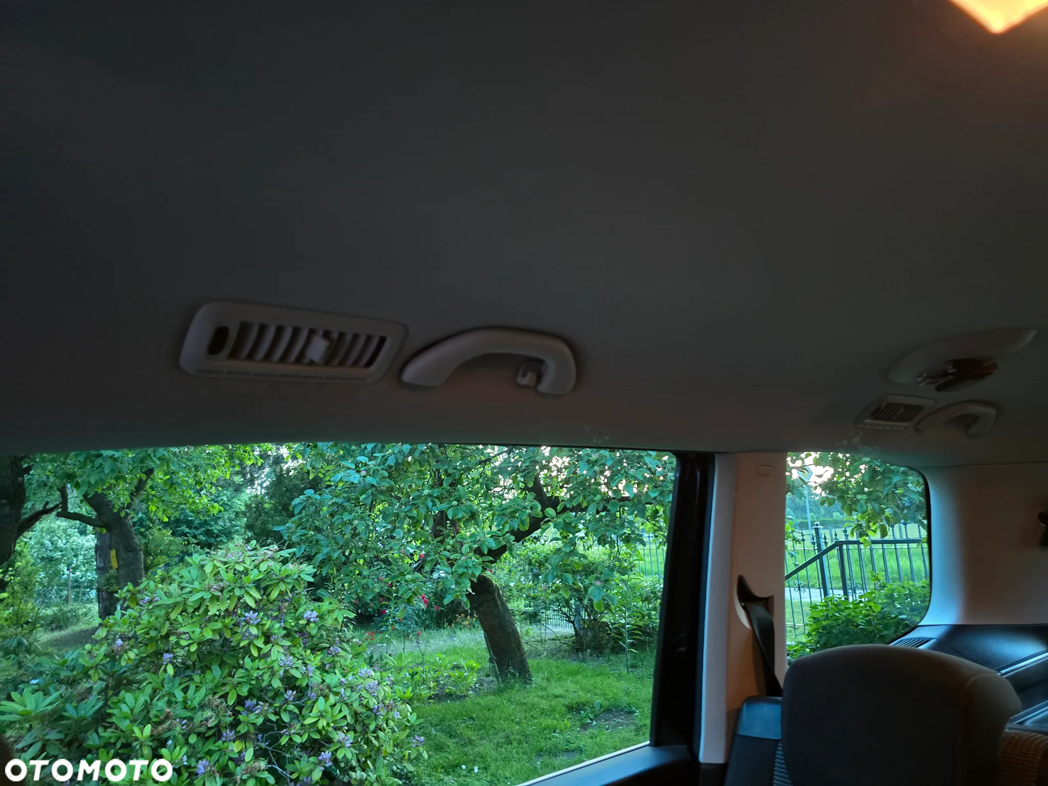 Volkswagen Sharan 2.0 TDI BlueMotion Technology Comfortline - 40