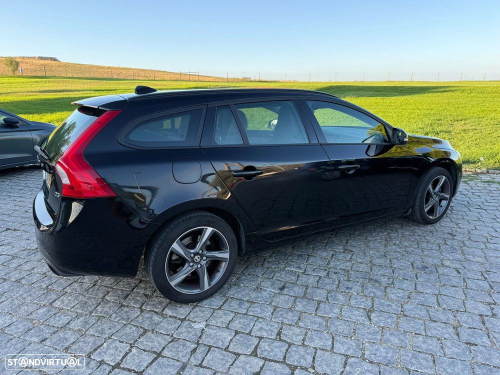 Volvo V60 2.0 D3 Kinetic - 7