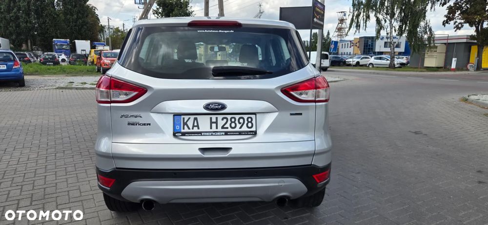 Ford Kuga 1.6 EcoBoost 2x4 Trend - 16