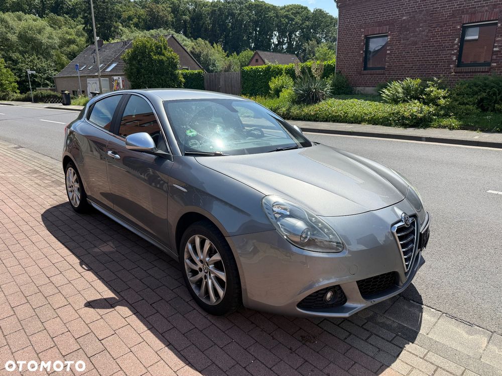 Alfa Romeo Giulietta - 1