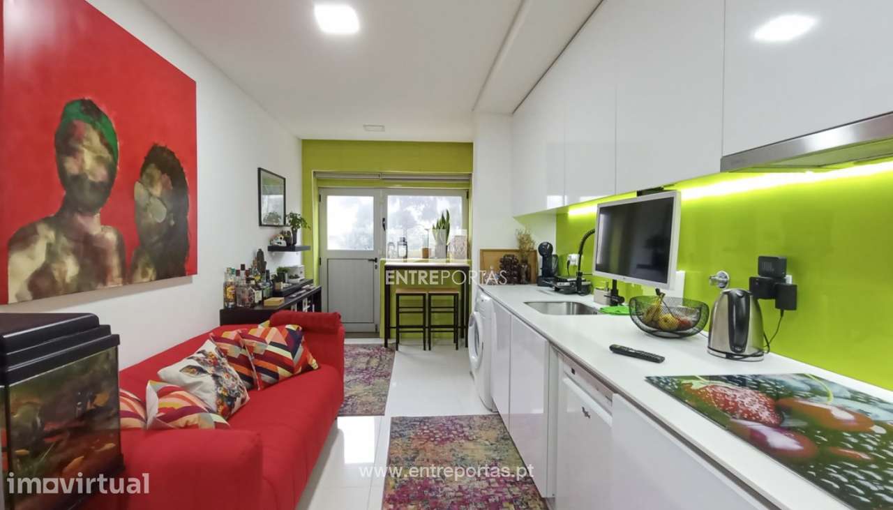 Venda de Apartamento T2 em 1ª linha de mar, Árvore, Vila do Conde - Grande imagem: 5/21