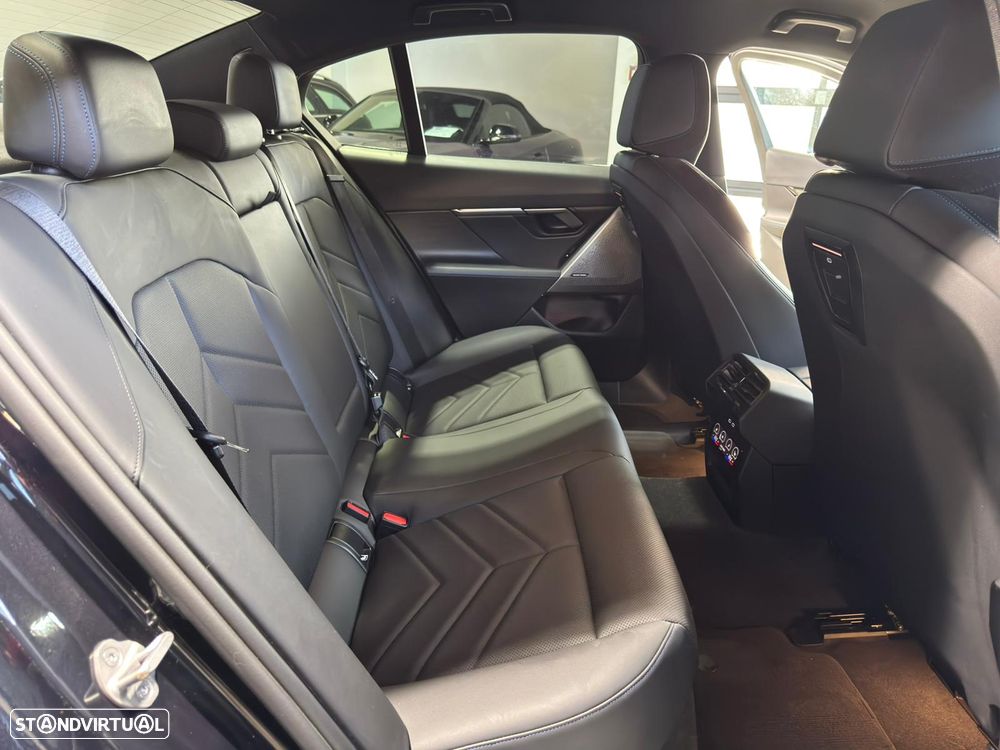 BMW i5 eDrive40 Edição Desportiva M - 38