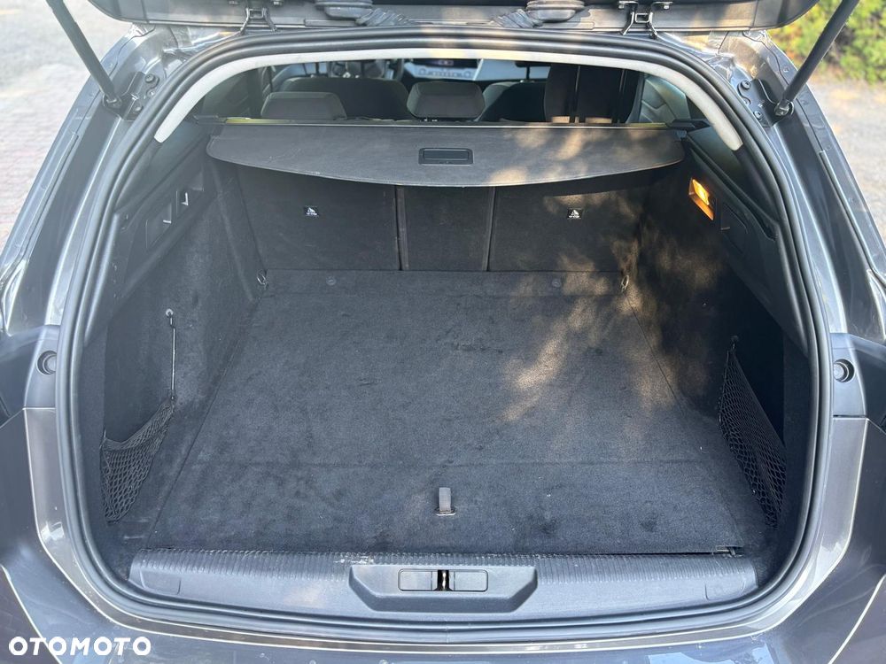 Peugeot 308 - 16