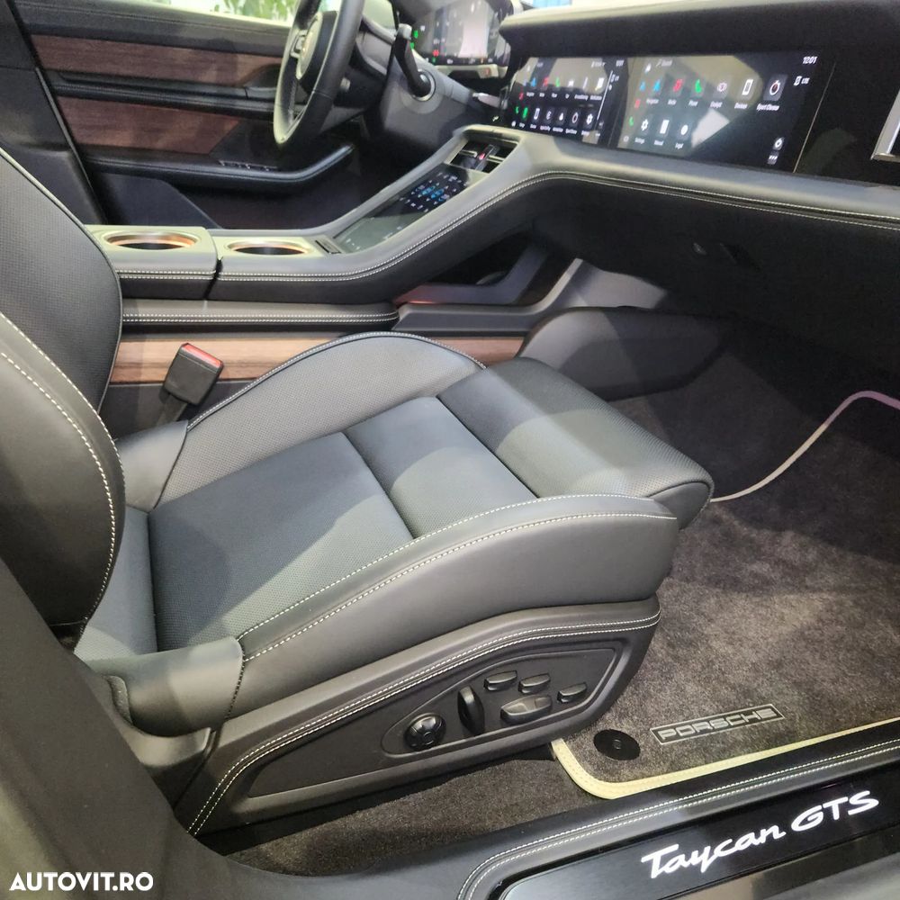 Porsche Taycan GTS - 4