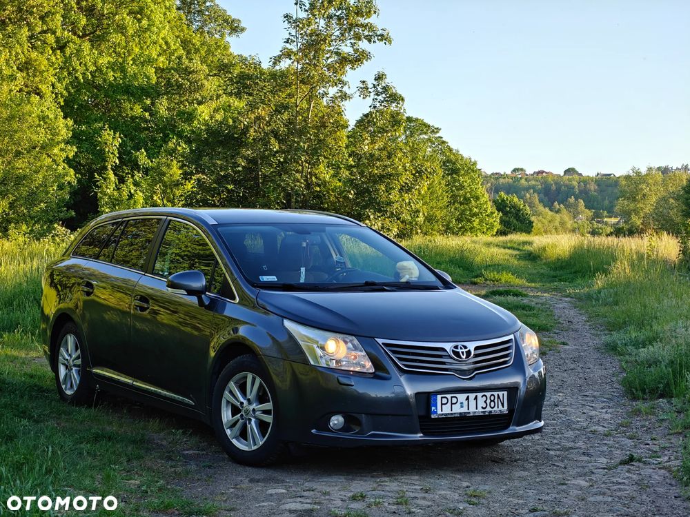 Toyota Avensis 2.0 D-4D Sol - 5