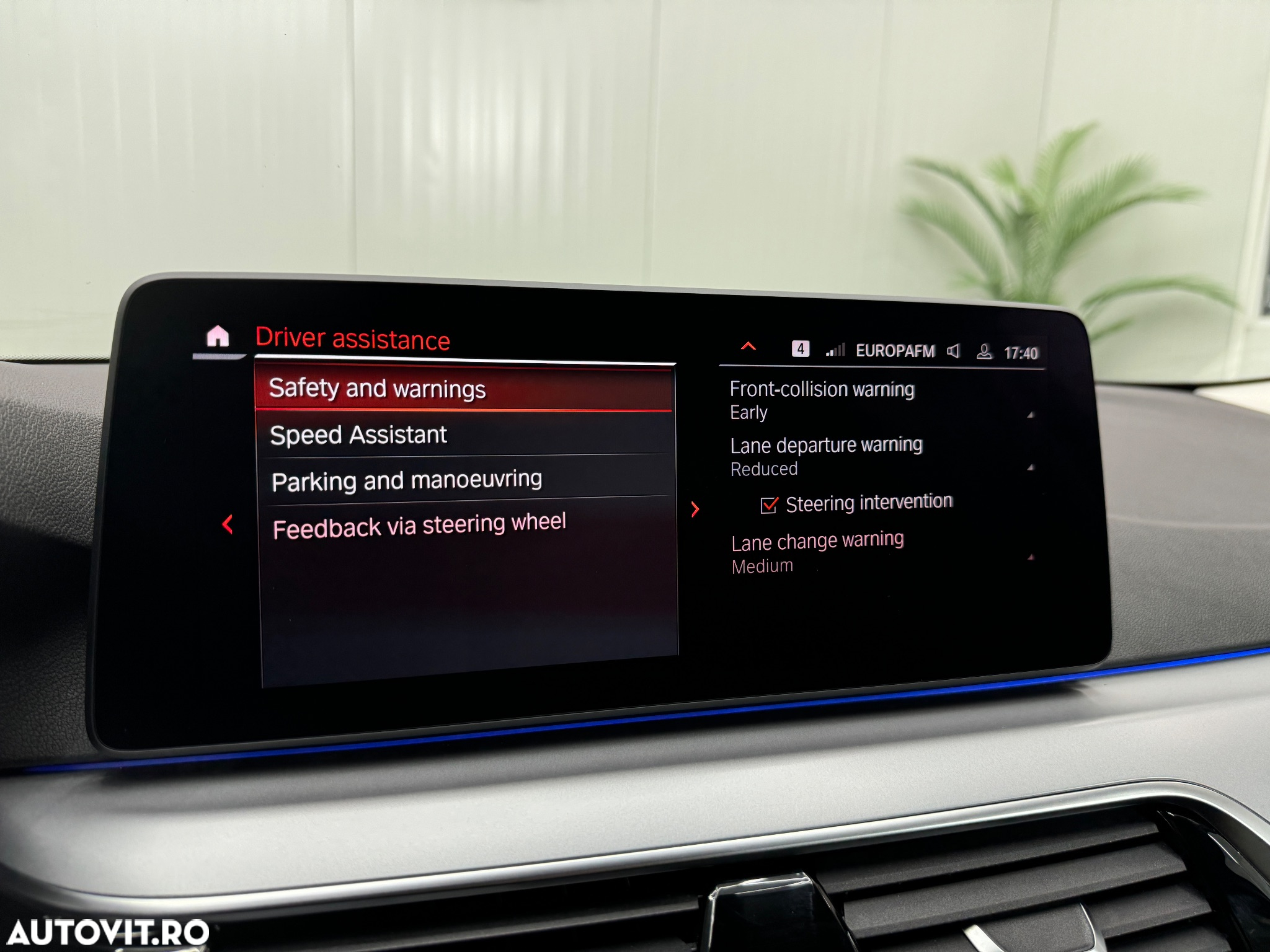 BMW Seria 5 530i xDrive AT MHEV - 35